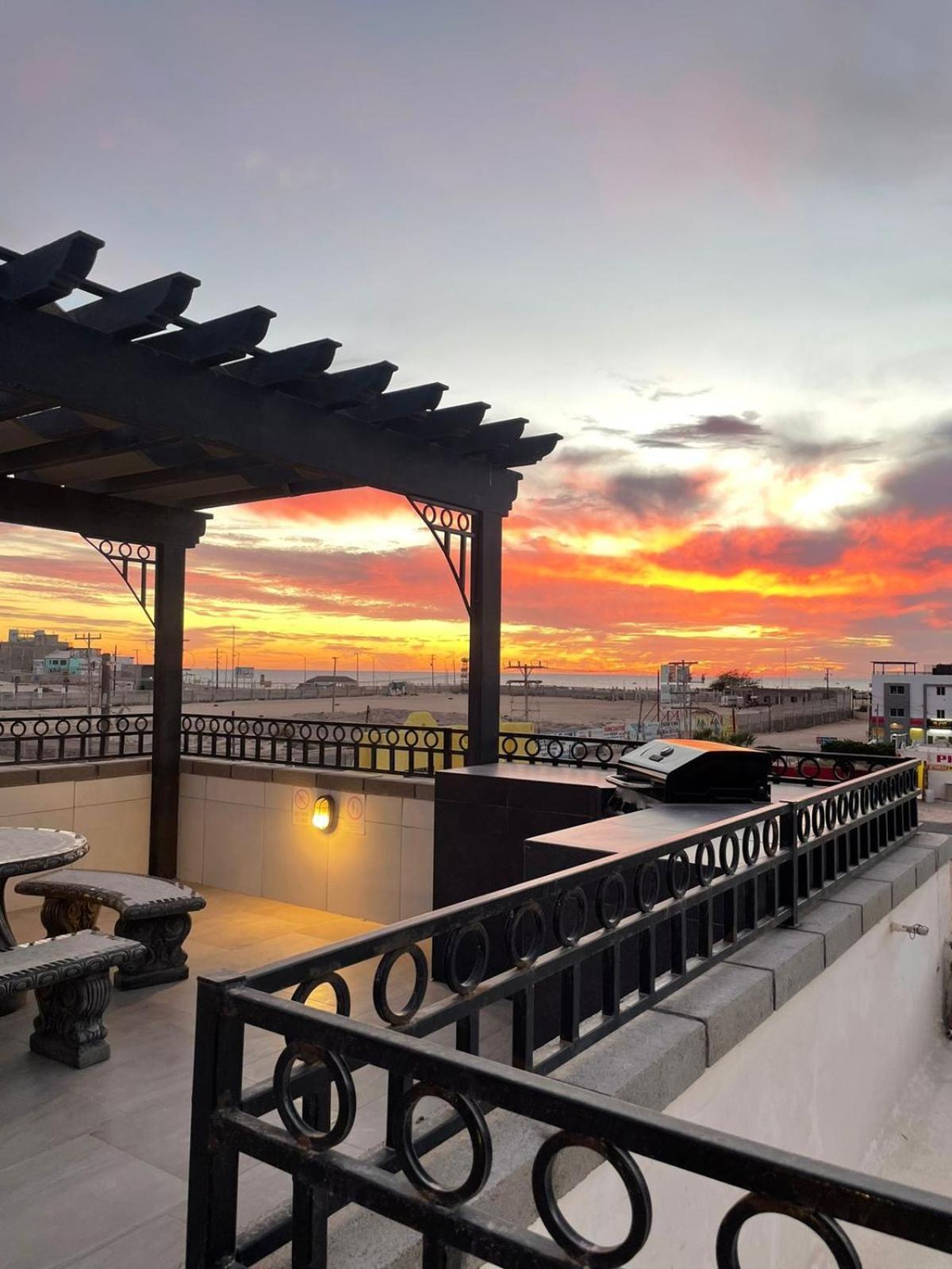 Playas Hotel Suites Puerto Peñasco Esterno foto